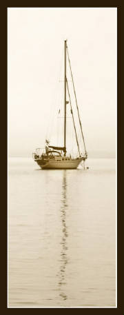 singlesailboat.jpg